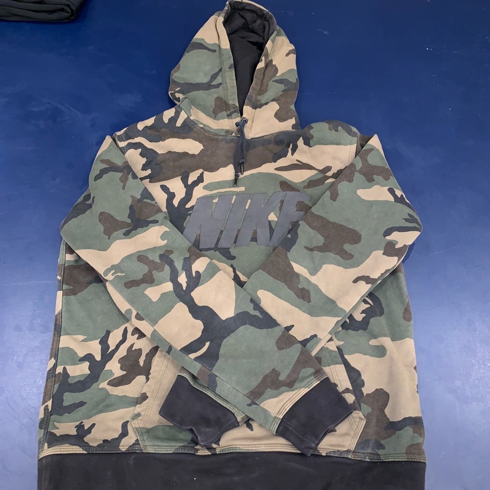 Men’s Nike Hoodie